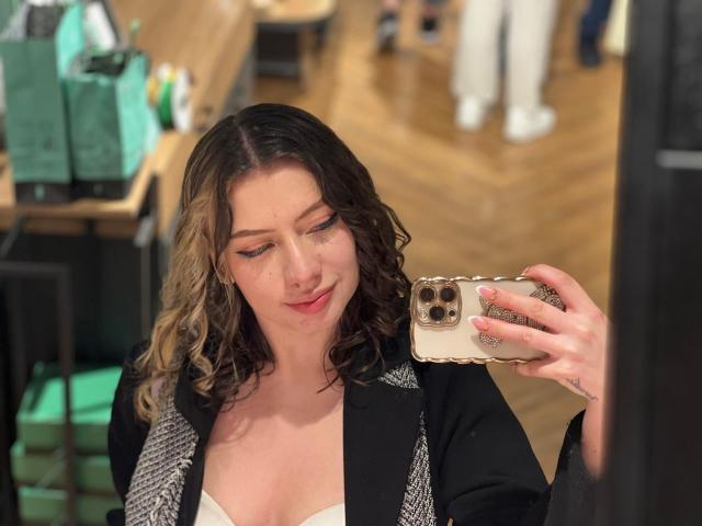 ElizaCanterville - Live sexe cam - 25384353