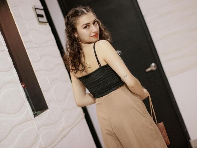 ElizaCanterville - Live sex cam - 25384573