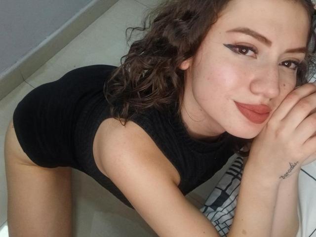 ElizaCanterville - сексуальная веб-камера в реальном времени - 25384681