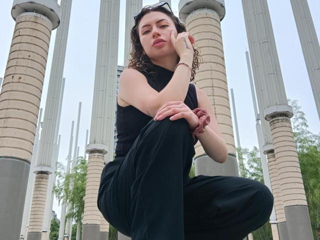 ElizaCanterville - Live sex cam - 25384757