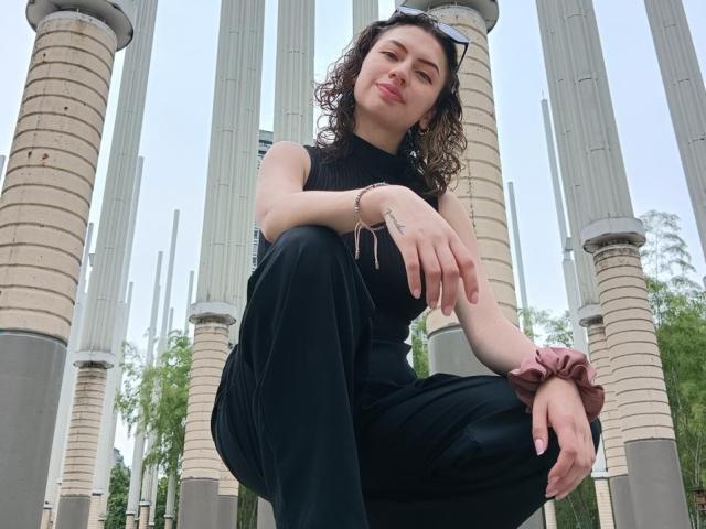 ElizaCanterville - Porno na żywo i seks kamera - 25384809