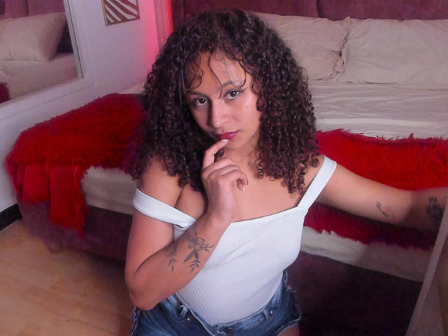 SofiaPassione - Live porn &amp; sex cam - 25385341