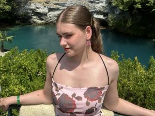 VikkiGorgeous - Live porn &amp; sex cam - 25386065