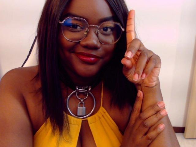 RoseBeckers - Live porn &amp; sex cam - 25389673