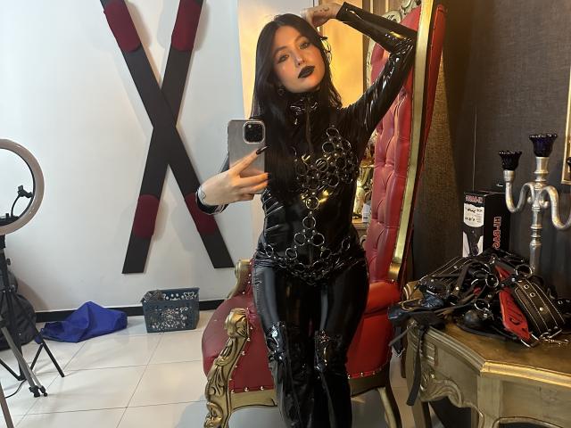 SamanthaMjs - Élő pornó és szexkamera - 25390069