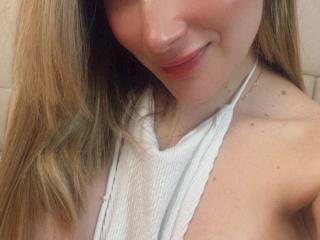 ArianaLu - Live porn &amp; sex cam - 25393413