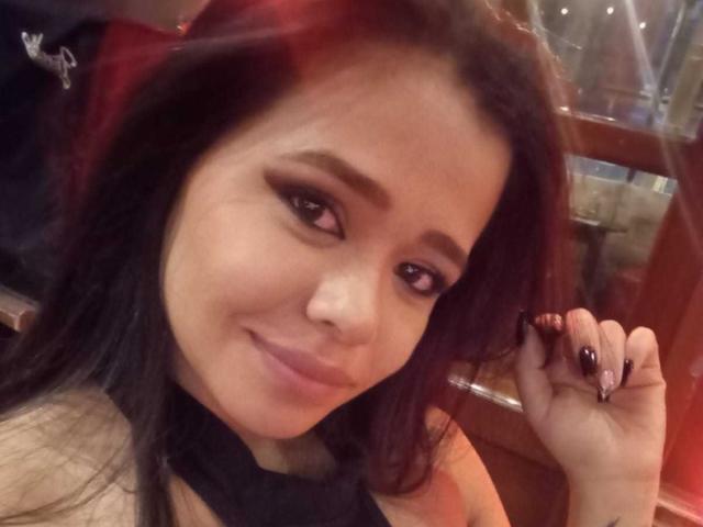 MistressVictoriaa - Live porn &amp; sex cam - 25393437