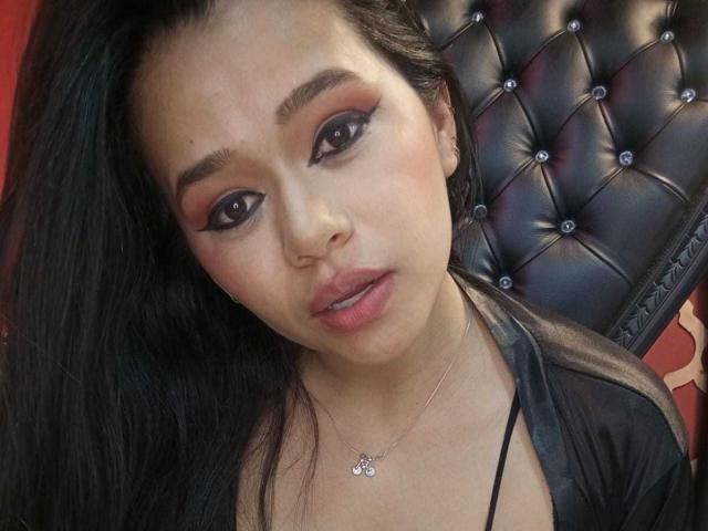 MistressVictoriaa - Live porn &amp; sex cam - 25393441