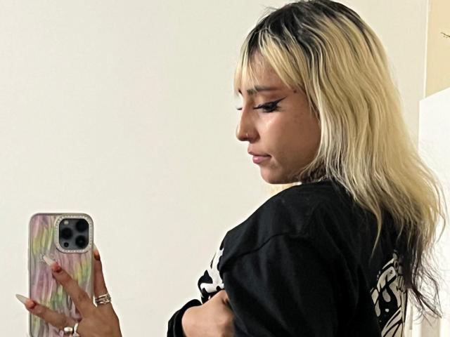 MaveParker - Live porn &amp; sex cam - 25394597