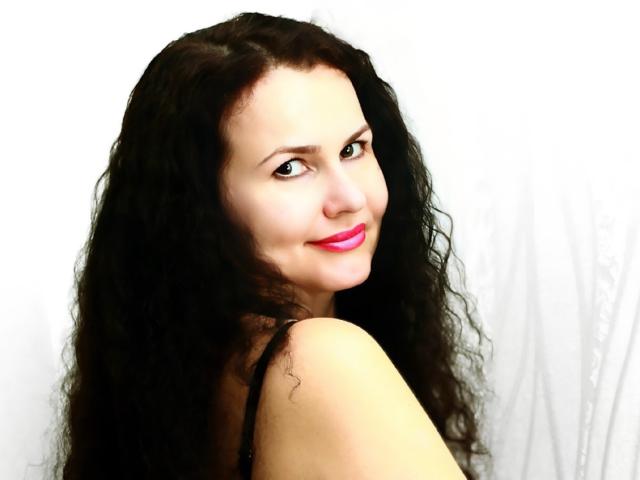 MiroslavaHappi - Élő pornó és szexkamera - 25395645