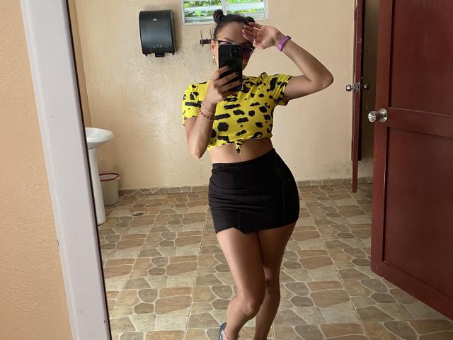 GalaMalkova - Live porn &amp; sex cam - 25406581