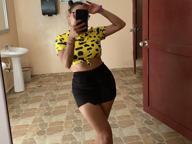 GalaMalkova - Live porn &amp; sex cam - 25406585