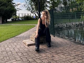 ZoeyMarie - Live porn &amp; sex cam - 25406921