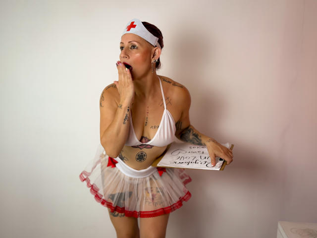 GiselleDunn - Live porn &amp; sex cam - 25407013