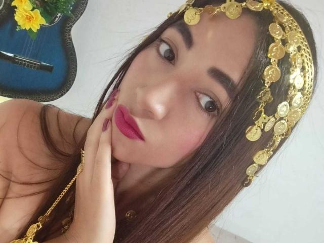 TamiDesire - Live sex cam - 25409437
