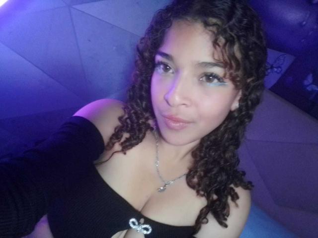 Amyrous - Live porn &amp; sex cam - 25417541