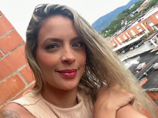 ChantalSex69 - Live porn &amp; sex cam - 25425417