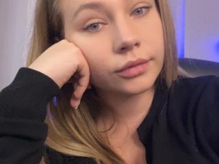 HollyCandyX's Model Profile