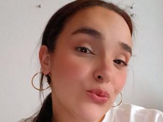 AnneEvanss's Model Profile