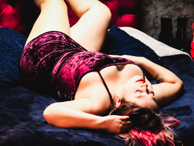 AntonellaRiquel - Live porn &amp; sex cam - 25426757