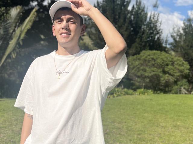 AndresHotGuy - Live porn &amp; sex cam - 25427717