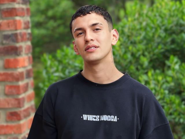 AndresHotGuy - сексуальная веб-камера в реальном времени - 25427741