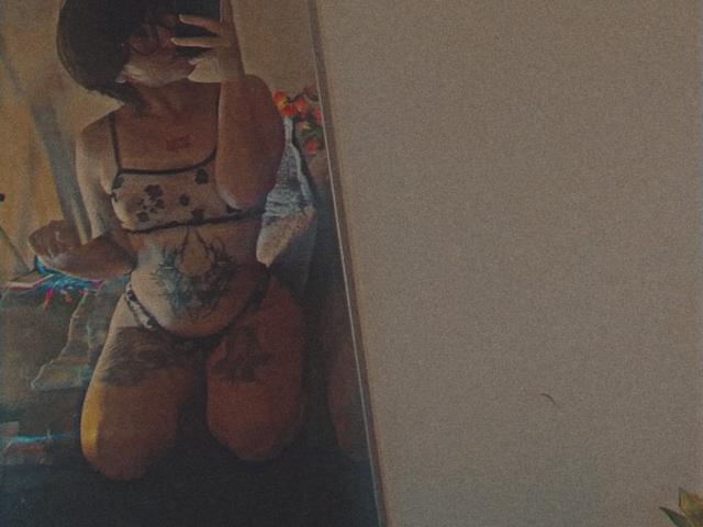 MissTat - Live porn &amp; sex cam - 25428209