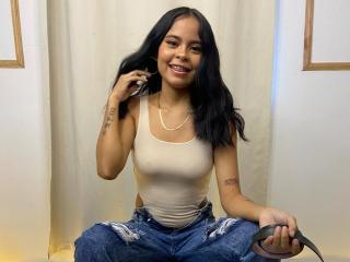 BellaLena - Live porn &amp; sex cam - 25428385