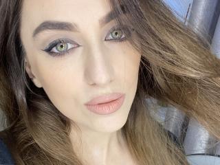 HanniaCooper's Model Profile