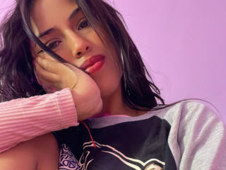 MyaaTyler's Model Profile