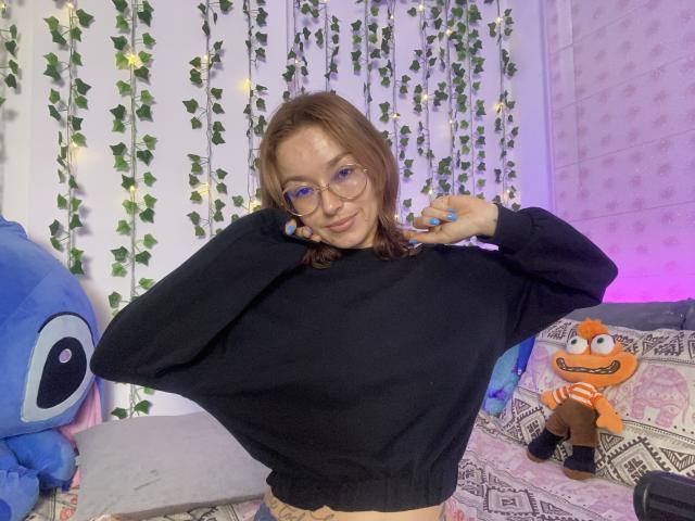 LyssaRou - פורנו בשידור חי ומצלמת סקס - 25435349