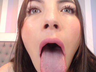 EmelyAvery69's Model Profile