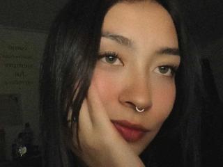 AmelieBss's Model Profile