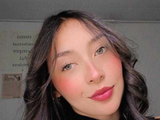 AmelieBss's Model Profile