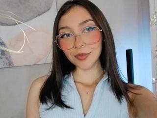 AmelieBss's Model Profile