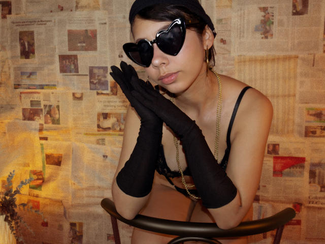 ZoeWinfrey - Live porn &amp; sex cam - 25439261