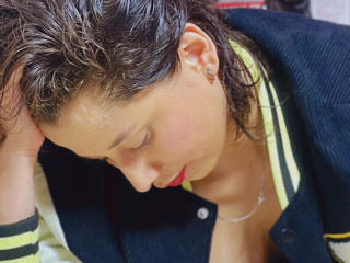 GalaSquirt - Live porn &amp; sex cam - 25440321