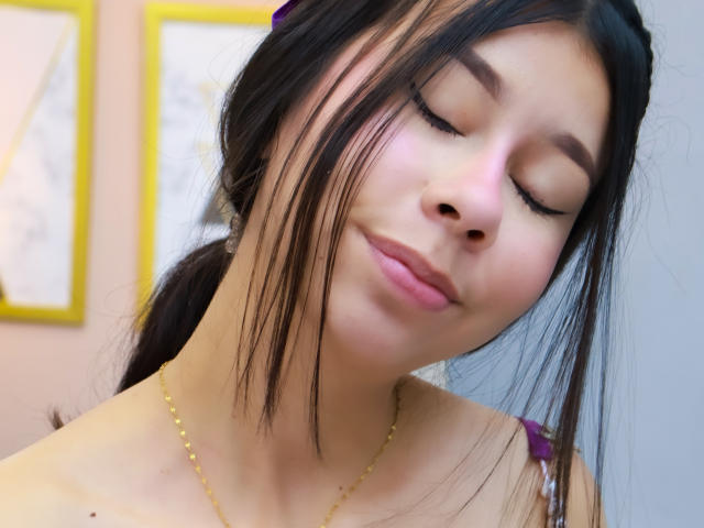 ZoeWinfrey - Live sex cam - 25441513