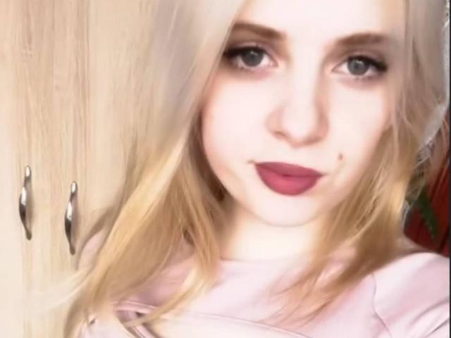 LaPulia - Live sex cam - 25445845