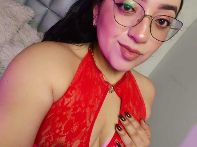 ViiolettRosse - Live sex cam - 25448913