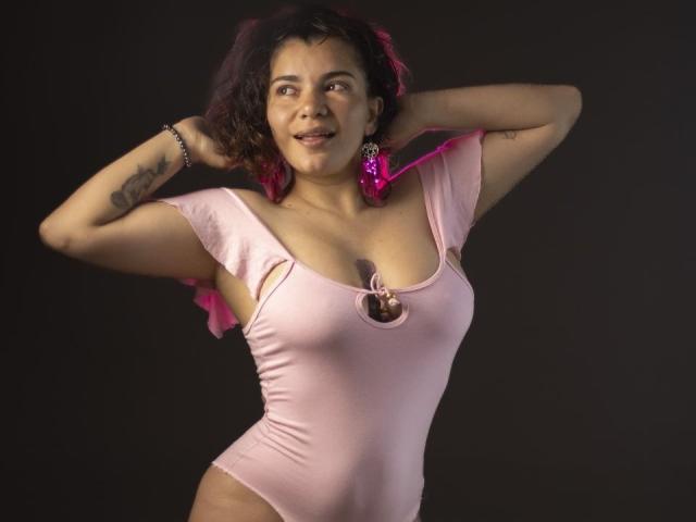 BulmaHot - Élő pornó és szexkamera - 25454805