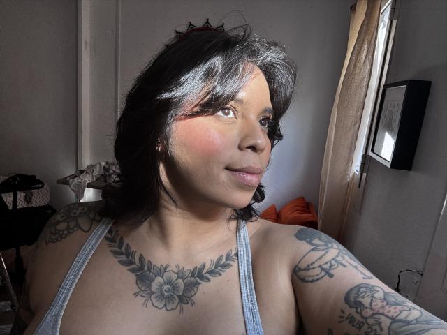 Chili - Porno na żywo i seks kamera - 25460677