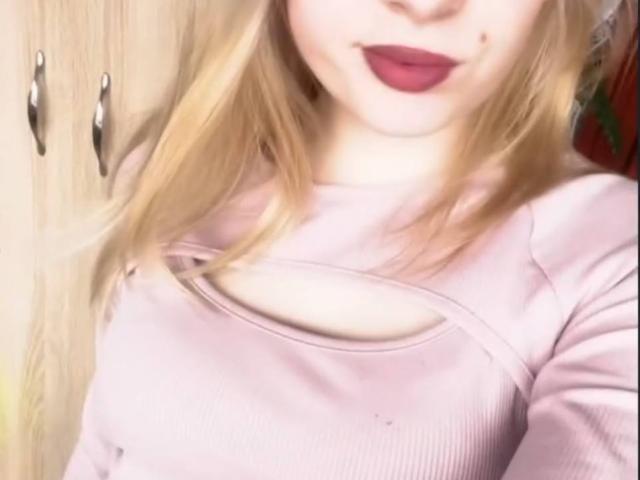 LaPulia - Live sex cam - 25468525