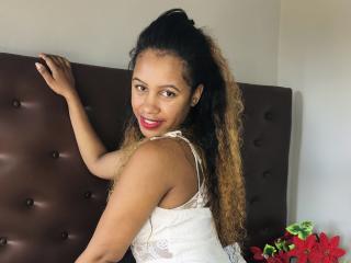 LaraCoquine - Live porn &amp; sex cam - 25468797