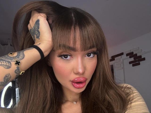SashaFerrera - Live porn &amp; sex cam - 25471857