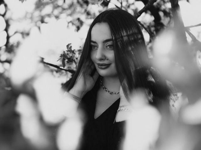 MilanaPrice - Live Sex Cam - 25475321