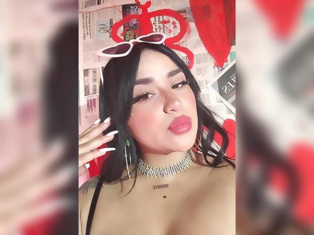 KarinaBlake - Live sex cam - 25475613