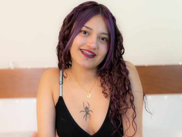 EmilyLorenz - Live porn &amp; sex cam - 25476549