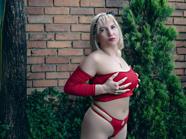 GiuliaAddams - Live sexe cam - 25478617