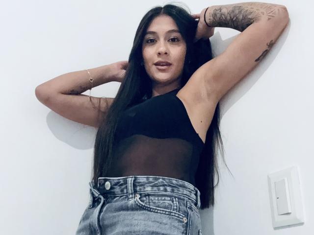 ThaliaAres - Live sex cam - 25482197